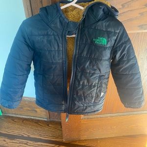 Authentic North face used toddler boy winter coat. Size 3T. Color cosmic blue
